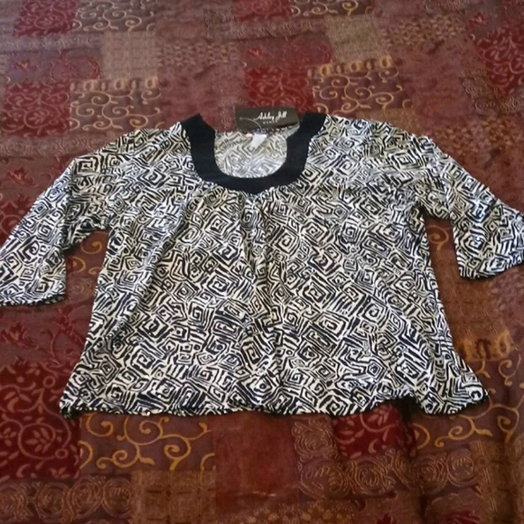 NWT ASHLEY JILL 2X BLOUSE BLK/WHT WOMENS ✨ SEQUINS - Picture 3 of 12